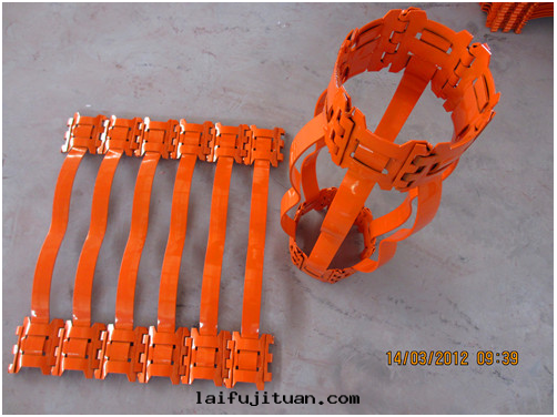 專業生産東(dōng)營固井工具 鉸鍊(liàn)式双(shuāng)弓彈性(xìng)套(tào)管(guǎn)扶正(zhèng)器